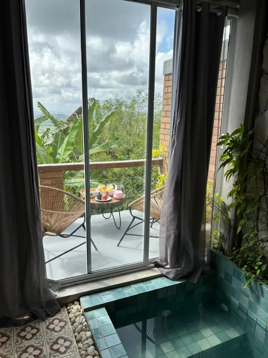 Suíte Exclusiva DomRicardo — vista e área externa